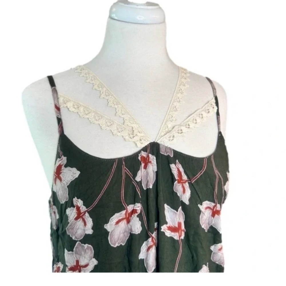 Boutique Entro Green Sleeveless Floral & Lace Sundress Dress Size S, MSRP $60